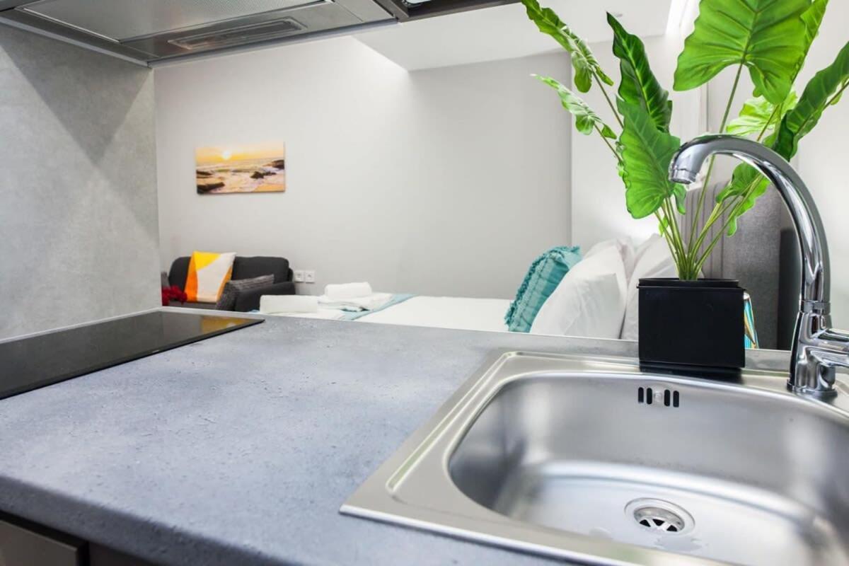 Cosy New Near Hilton Area Αθήνα